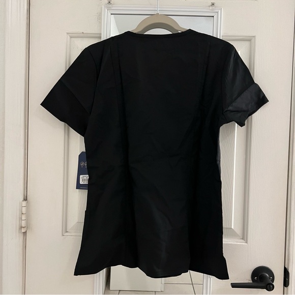 Cherokee Gray Scrub Top - Picture 4 of 6